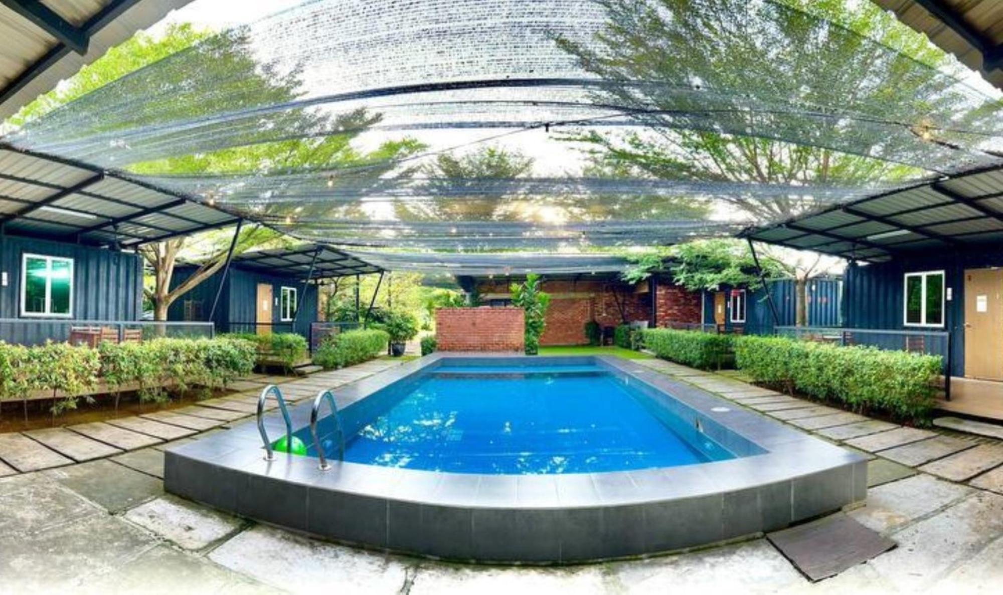 Petak Padin Cottage By The Pool, Kepala Batas  Exterior photo